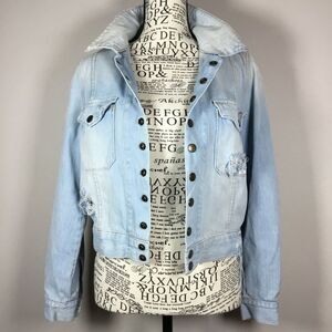 Current Elliot 1960s style light blue 100% cotton distressed denim jacket M